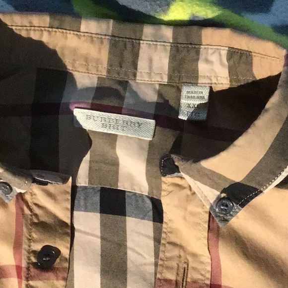 Authentic Burberry 👕 - Picture 8 of 13